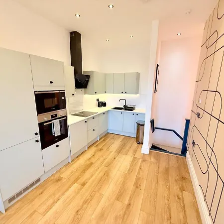 - Free Parking- Sleeps 6 - Stylish Bristol