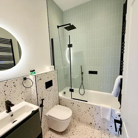 - Free Parking- Sleeps 6 - Stylish Apartamento *