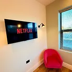 - Free Parking- Sleeps 6 - Stylish Bristol