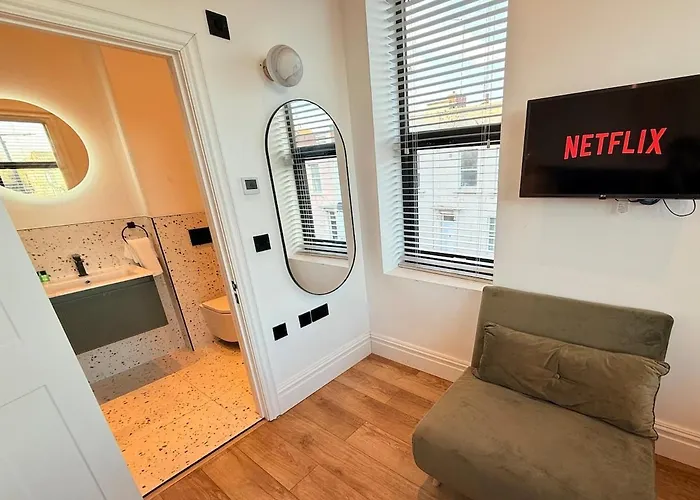 - Free Parking- Sleeps 6 - Stylish * Bristol