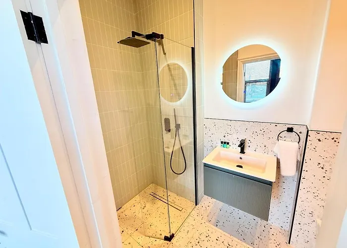 - Free Parking- Sleeps 6 - Stylish Apartament Bristol