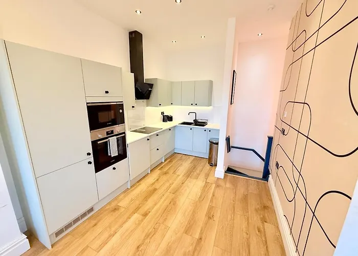 - Free Parking- Sleeps 6 - Stylish بريستول